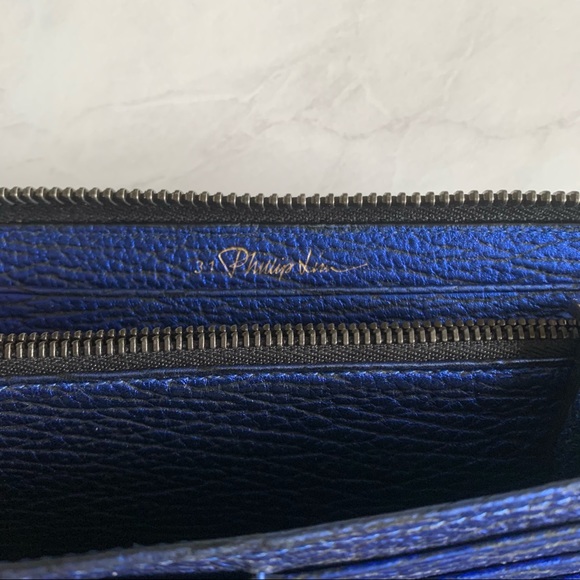 3.1 Phillip Lim blue metallic zip around wallet - Picture 4 of 7